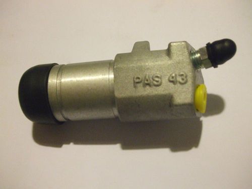 CLUTCH SLAVE CYLINDER (Morgan 4/4) (Ser.3,4,5) (1960- 68 Only)  