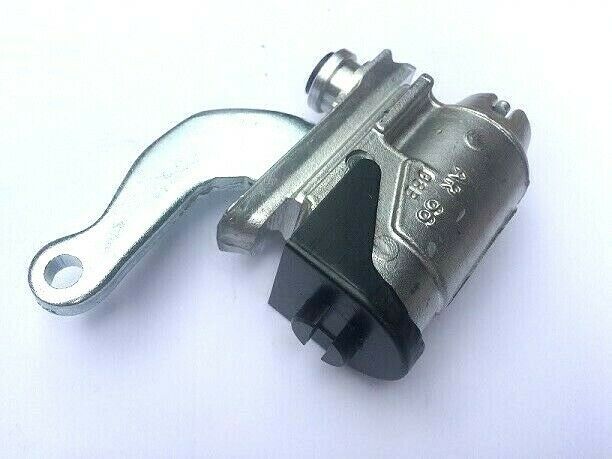 REAR BRAKE WHEEL CYLINDER x1 (Jaguar XK120 Mk2) (** Self Adjusting Brakes **)   