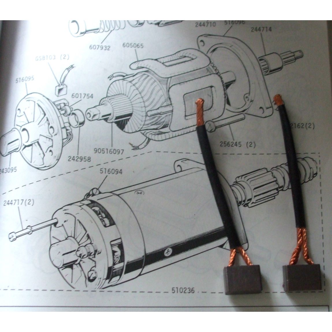 STARTER MOTOR BRUSHES SET (Austin A70) (Hampshire & Hereford) (1948- 54)  