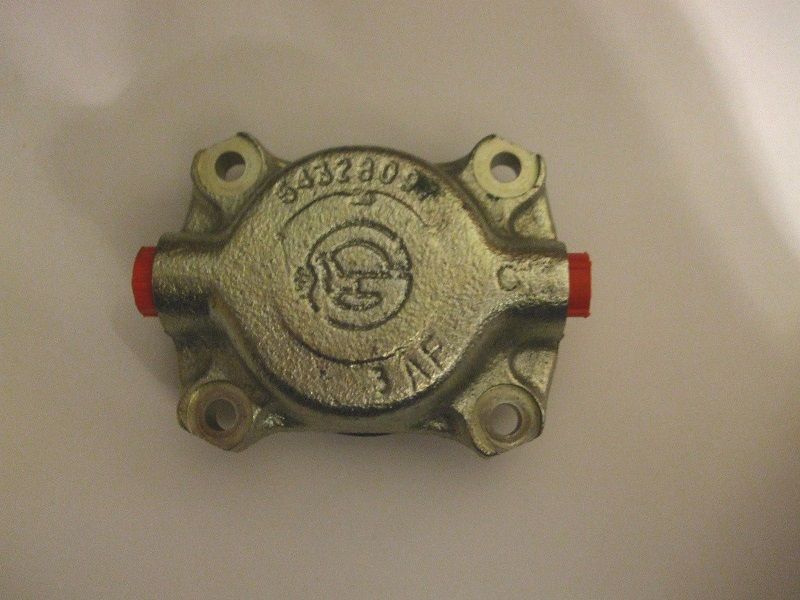 REAR BRAKE CALIPER PISTON & CYLINDER ASSEMBLY (Jaguar E Type Ser.1) (3.8 & 4.2) (1961- 68) 