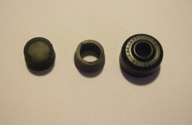 CLUTCH MASTER CYLINDER REPAIR SEALS KIT (Jaguar MkX) (3.8 & 420) (1961- 68) 