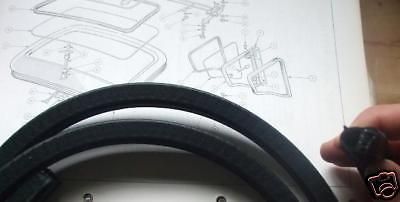 REAR QUARTER LIGHT WINDOW RUBBER SEALS x2 (Triumph GT6) (1966- 74) 