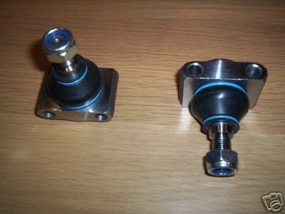 TOP BALL JOINTS x2  (Triumph TR4 TR4a TR5 TR250 TR6)  